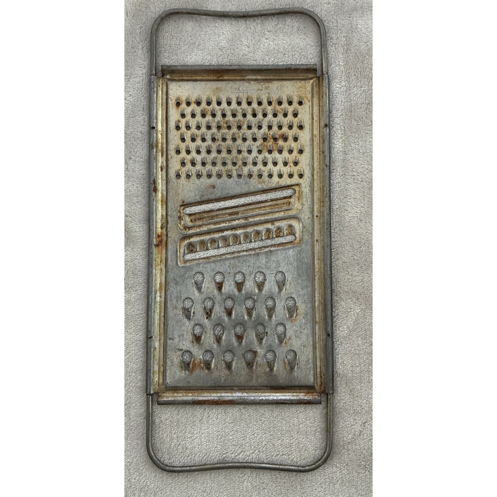 Vintage EKCO Cheese Vegetable Grater All In One One Slicer 10"